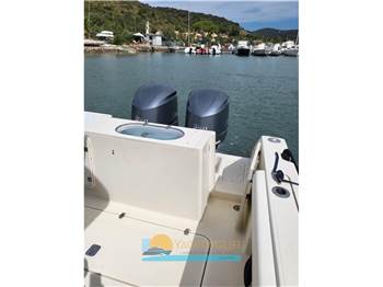 Pursuit 2670 Cuddy Center Console