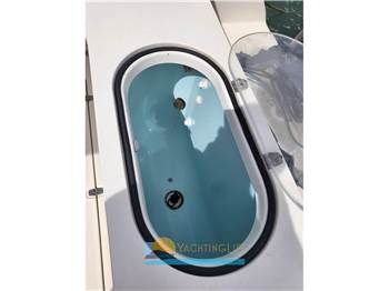 Pursuit 2670 Cuddy Center Console