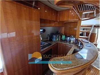 Azimut 68 flybridge EVO