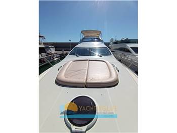Azimut 68 flybridge EVO