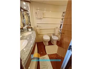 Azimut 68 flybridge EVO