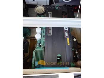 Cranchi M44 HT