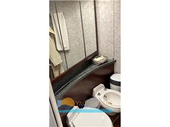 Princess Yachts V 65