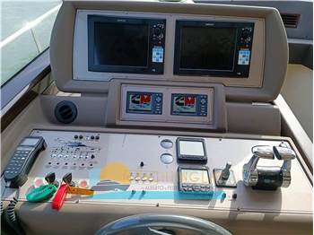 Ferretti Yachts 500