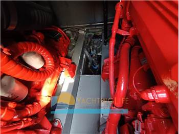 Cantieri dell'Adriatico PERSHING 33