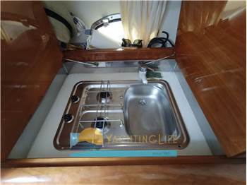 Cantieri dell'Adriatico PERSHING 33