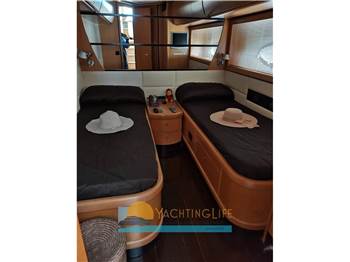 Pershing Pershing 76