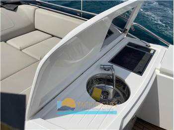 Princess Yachts S62