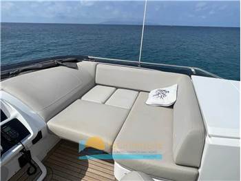 Princess Yachts S62