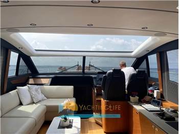 Princess Yachts S62