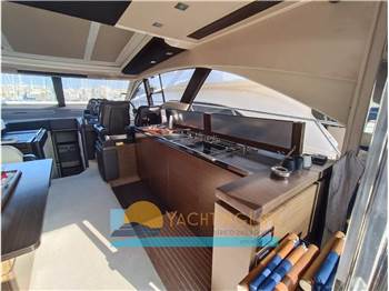 Azimut 55S
