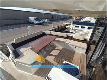 Azimut 55S