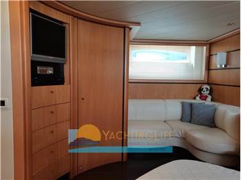 Pershing Pershing 76