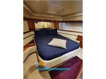 Ferretti Yachts FERRETTI 590
