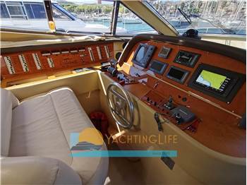 Ferretti Yachts FERRETTI 590