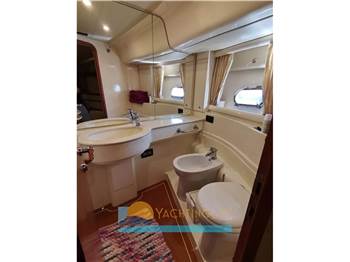 Ferretti Yachts FERRETTI 590