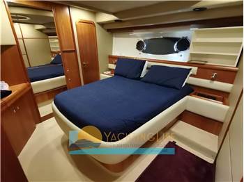 Ferretti Yachts FERRETTI 590