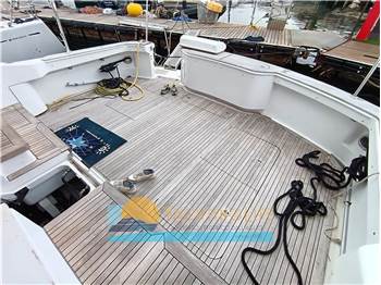 Hatteras 64 Convertible