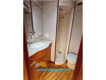 Hatteras 64 Convertible