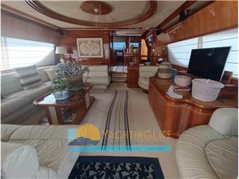 Ferretti Yachts FERRETTI 810