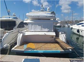 Ferretti Yachts FERRETTI 810