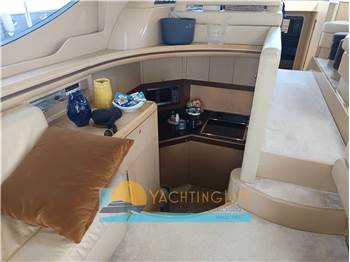 Ferretti Yachts FERRETTI 550