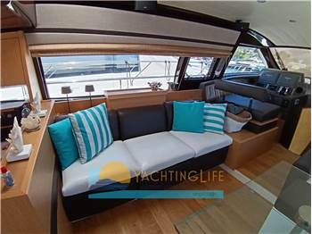 Ferretti Yachts FERRETTI 560