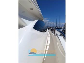 Ferretti Yachts FERRETTI 560