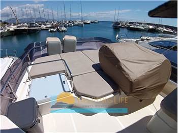 Ferretti Yachts FERRETTI 560