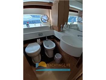 Ferretti Yachts FERRETTI 560
