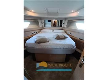 Ferretti Yachts FERRETTI 560