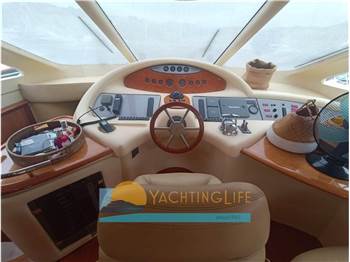 Azimut 62 Fly