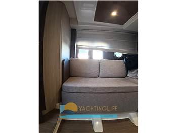 Cranchi M44 HT