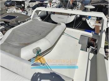 Azimut AZ 35