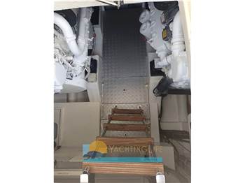 Ferretti Yachts FERRETTI 550