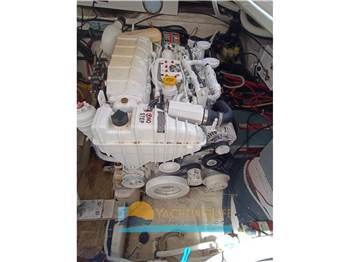 Crownline 340CR