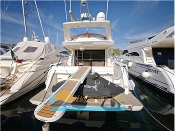 Ferretti Yachts FERRETTI 530