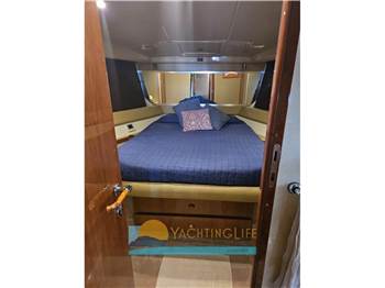Ferretti Yachts Ferretti 430