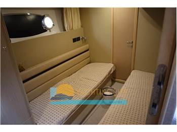 Ferretti Yachts FERRETTI 550