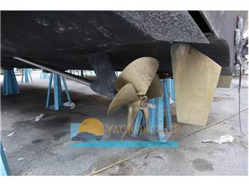 Ferretti Yachts FERRETTI 550