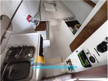 Cantieri Rizzi Pilot 25