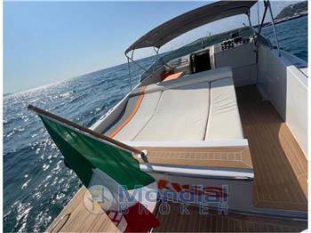 Tornado 38 CHARTER GIORNALIERO