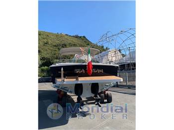 Tornado 38' a CHARTER