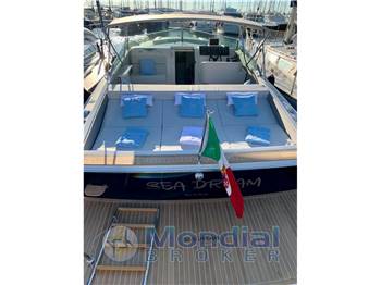 Tornado 38' a CHARTER