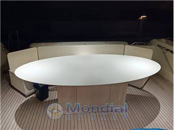 FERRETI 70 FLY