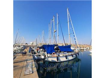 HALLBERG RASSY HR 41  KETCH