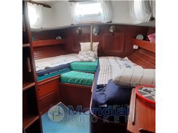 HALLBERG RASSY HR 41  KETCH