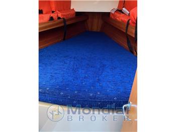 Comar Yacht Comet33