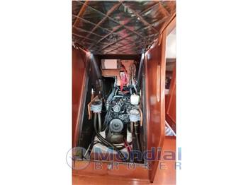 BENETEAU OCEANIS CLIPPER 523