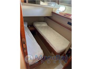 FERRETI YACHTS FERRETTI 53
